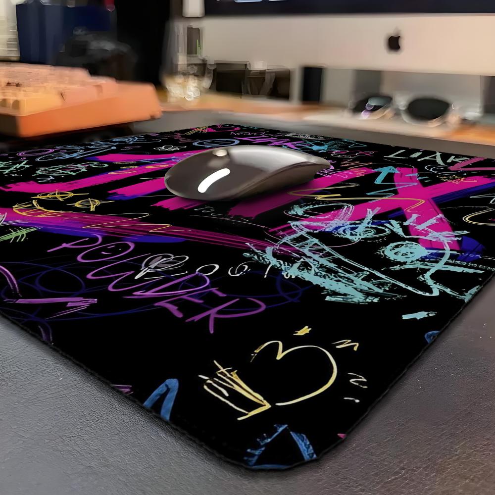 アークイン・リーグ L-LOL ジンクス マウスパッド 漫画 - Jinx Gaming Accessories のレビューと価格