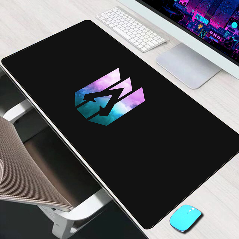 レジェンドのロゴが付いた大型のゲーミングマウスパッド,キーボ - Gaming Accessories Logo のレビューと価格